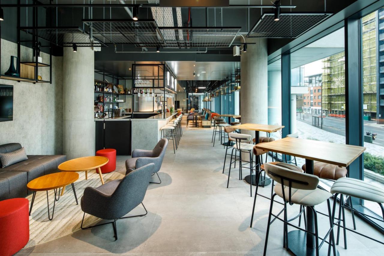 Отель Ibis London Sutton Point Экстерьер фото